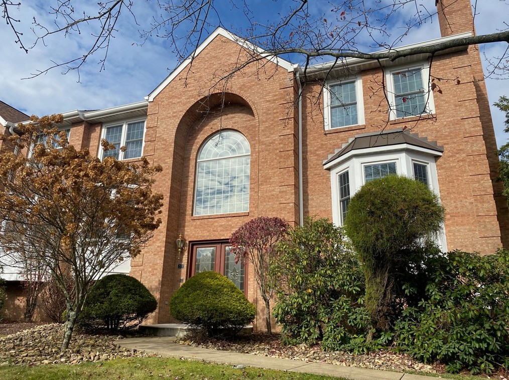 277 Newbury Dr, Monroeville, PA 15146-1848