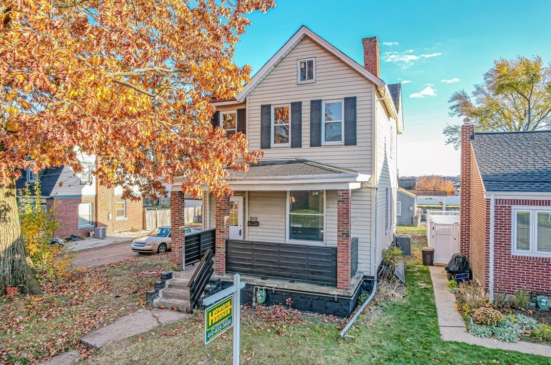 312 Grant Ave, Collier Township, PA 15106-1923