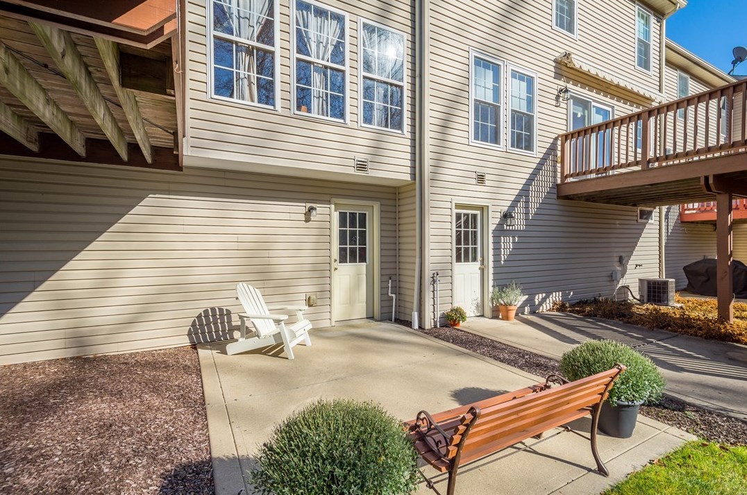 1123 Linden Vue Dr, Canonsburg PA  15317-4813 exterior