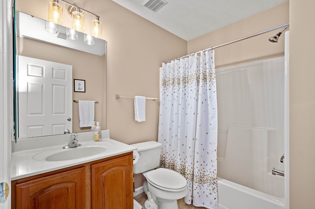 1123 Linden Vue Dr, Canonsburg PA  15317-4813 exterior