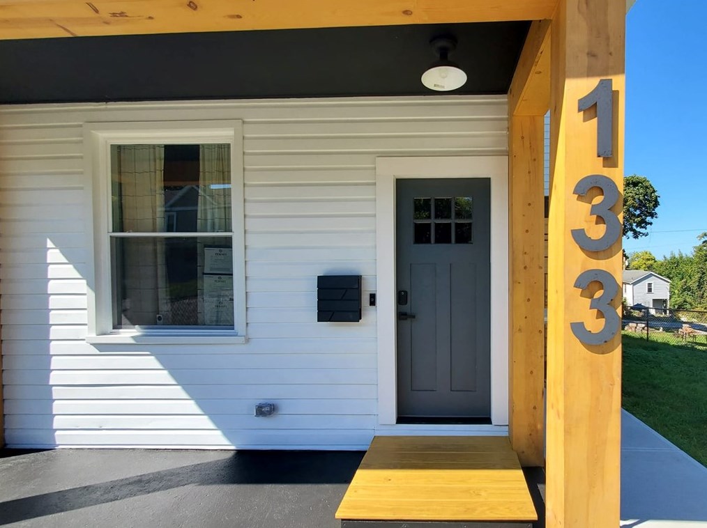 133 W 15th Ave, Whitaker, PA 15120