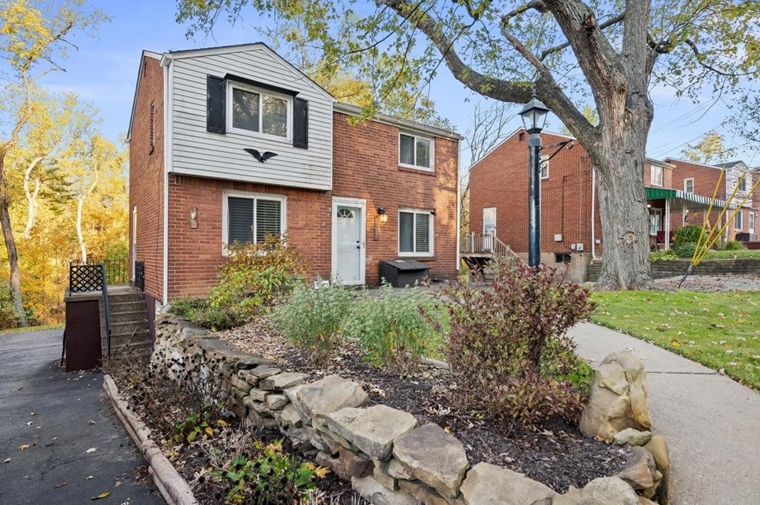 1126 Jacks Run Rd, North Versailles, PA 15137-2726