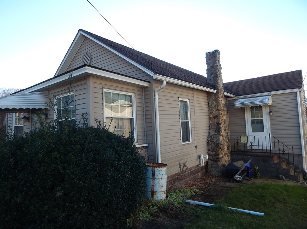 136 Main St Karns City, Karns City, PA 16041