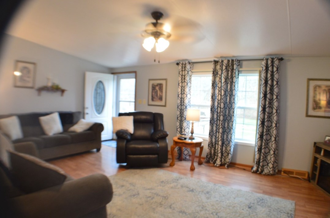 188 Cope Rd, Perryopolis, PA 15473