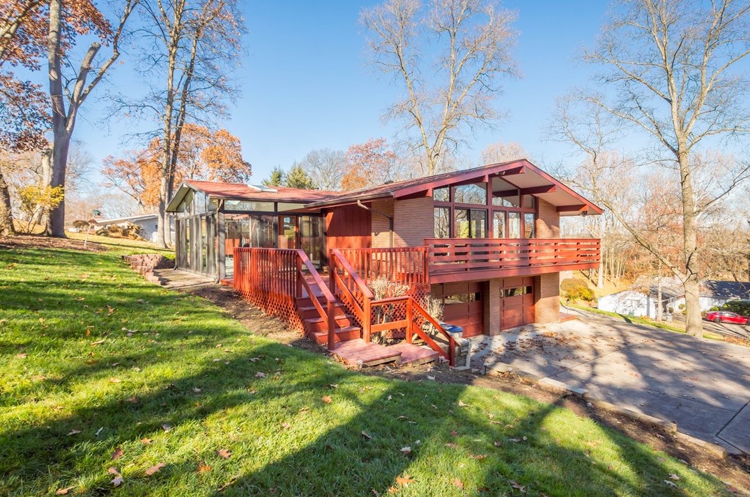 132 Highland Dr, Canonsburg, PA 15317