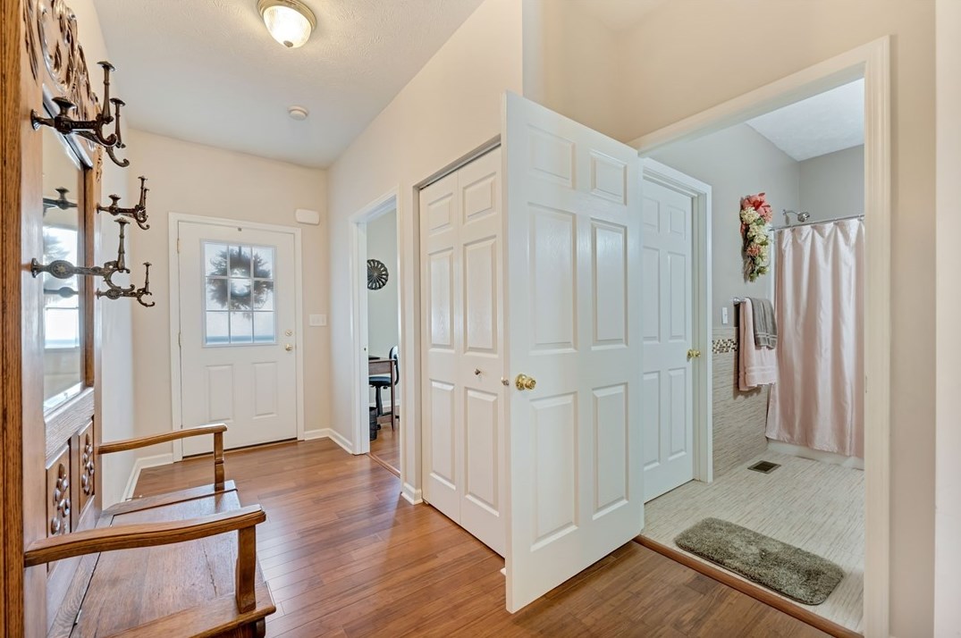 102 Robert St, Imperial, PA 15126