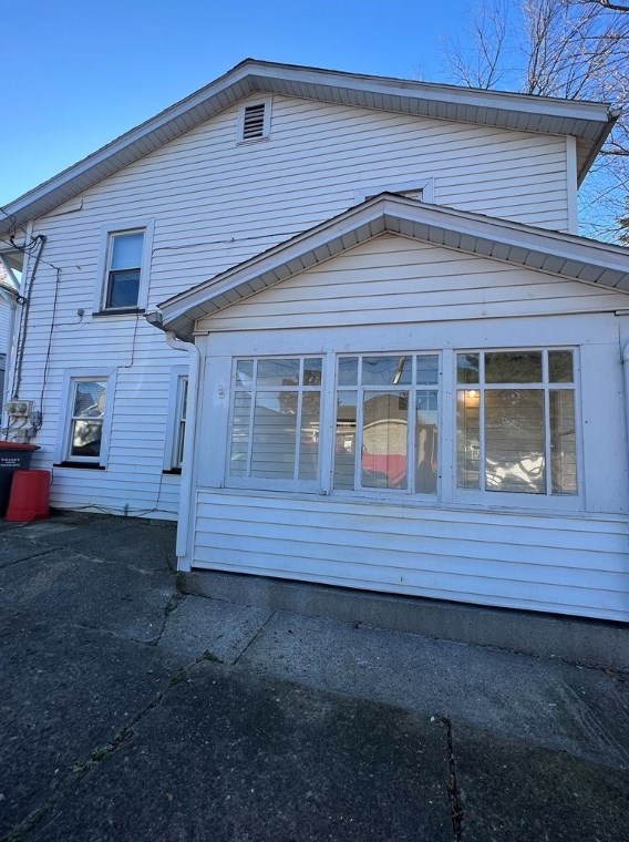 3319 8th Ave #1 Rear, Beaver Falls, PA 15010