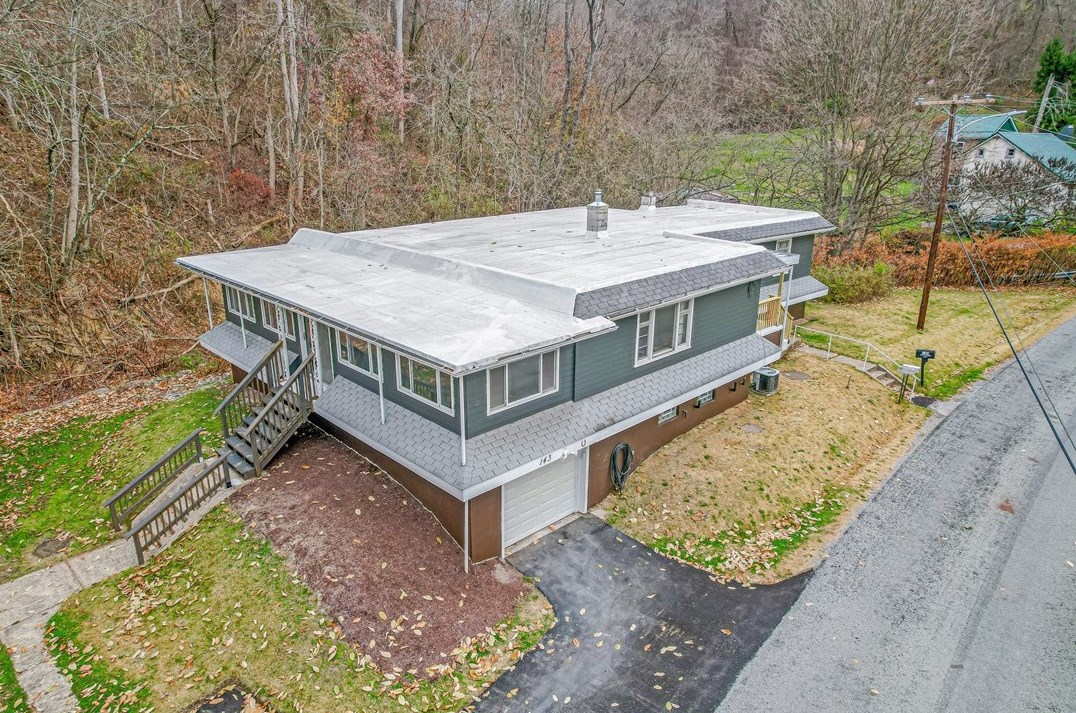 143 Navaho Hollow Rd, Fayette City, PA 15438