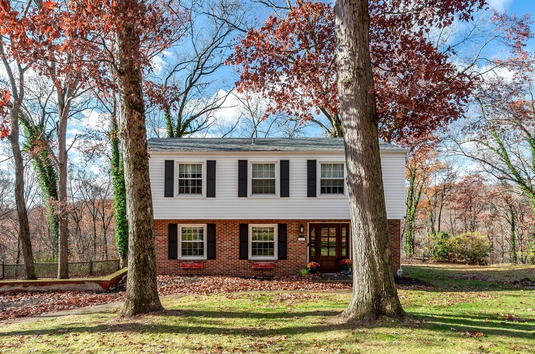 213 Teakwood Rd, Butler, PA 16001-1973