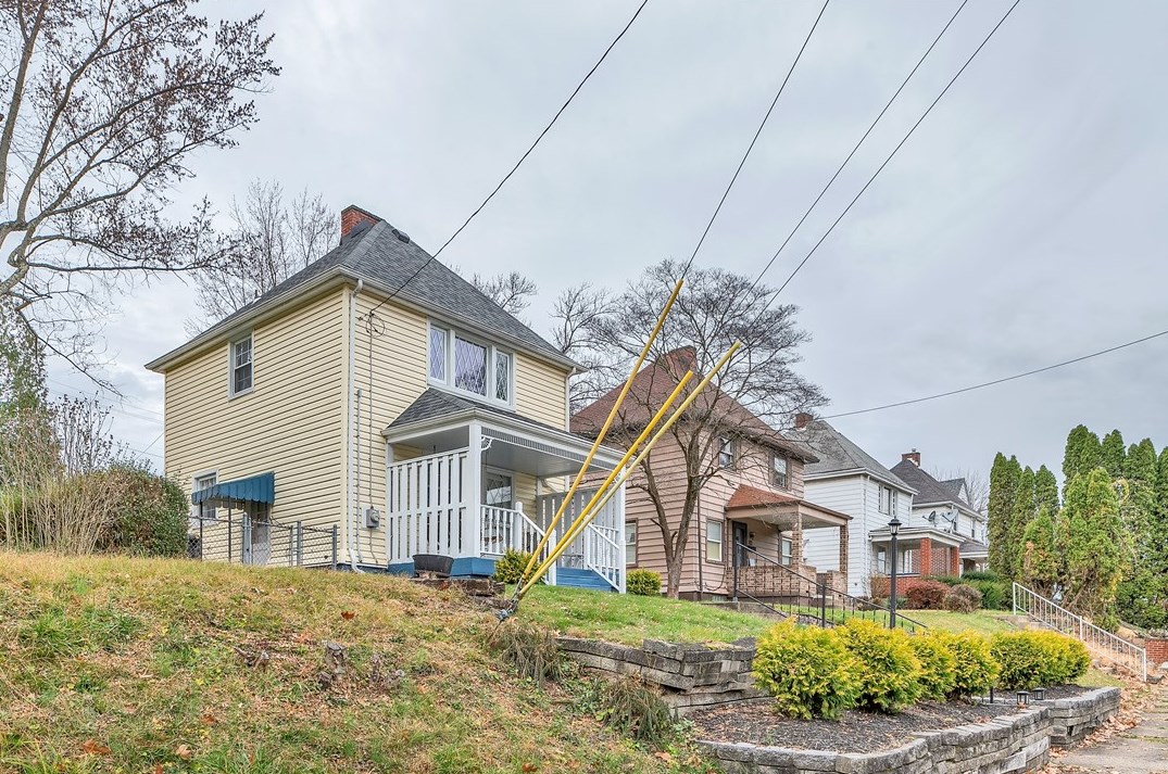 709 Westmoreland, Jeannette, PA 15644