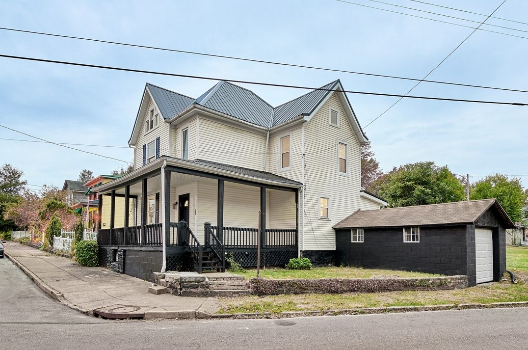 202 Short 10th St, Beaver Falls, PA 15010
