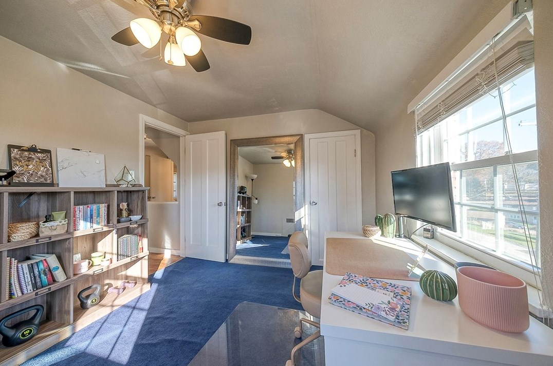 110 Demar Blvd, Canonsburg PA  15317-2216 exterior