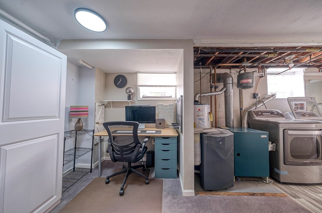 110 Demar Blvd, Canonsburg PA  15317-2216 exterior