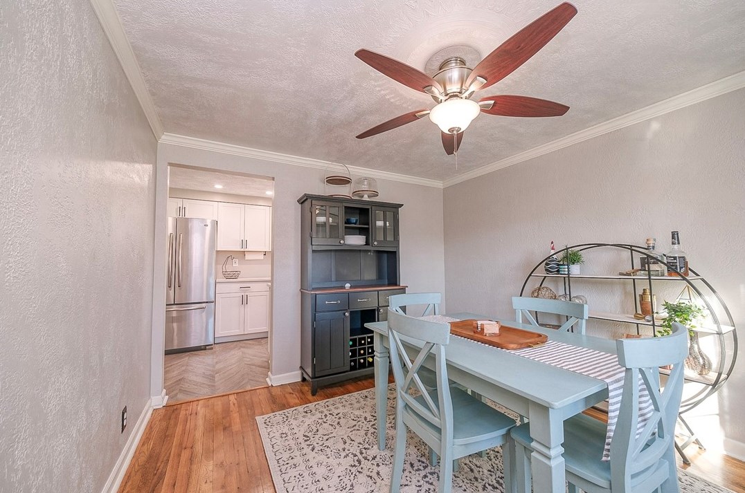 110 Demar Blvd, Canonsburg PA  15317-2216 exterior