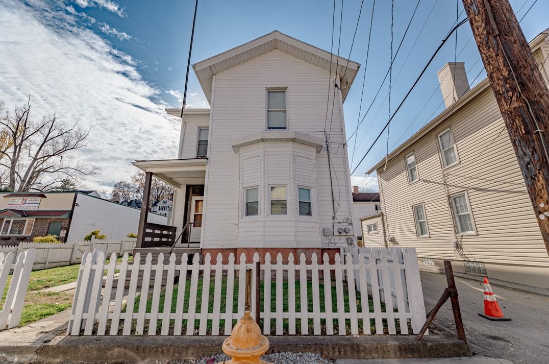 424 Chess St, Monongahela, PA 15063