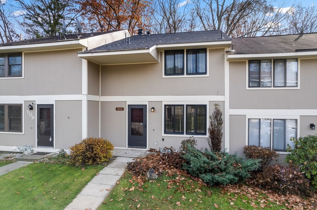 511 Hunters Path Rd South, Bridgeville, PA 15017