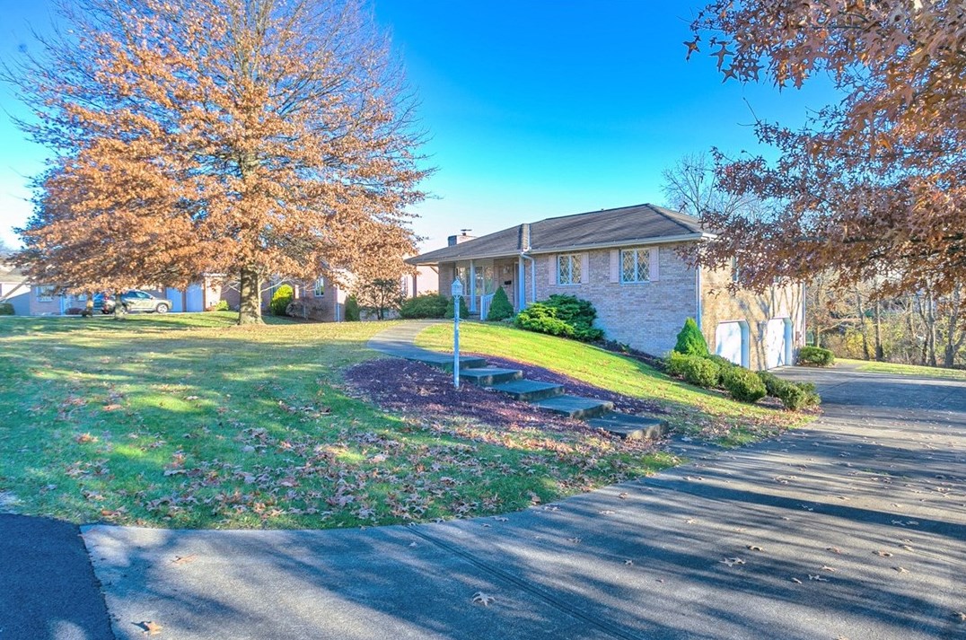1102 Hyland Rd, Harrison City, PA 15636