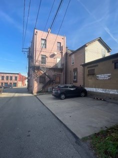 810 Amity St, Whitaker, PA 15120