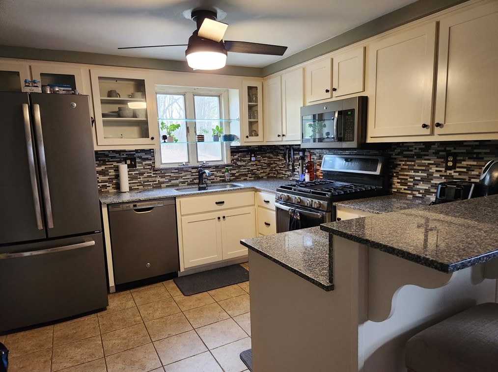1609 Pine St, Greensburg, PA 15601