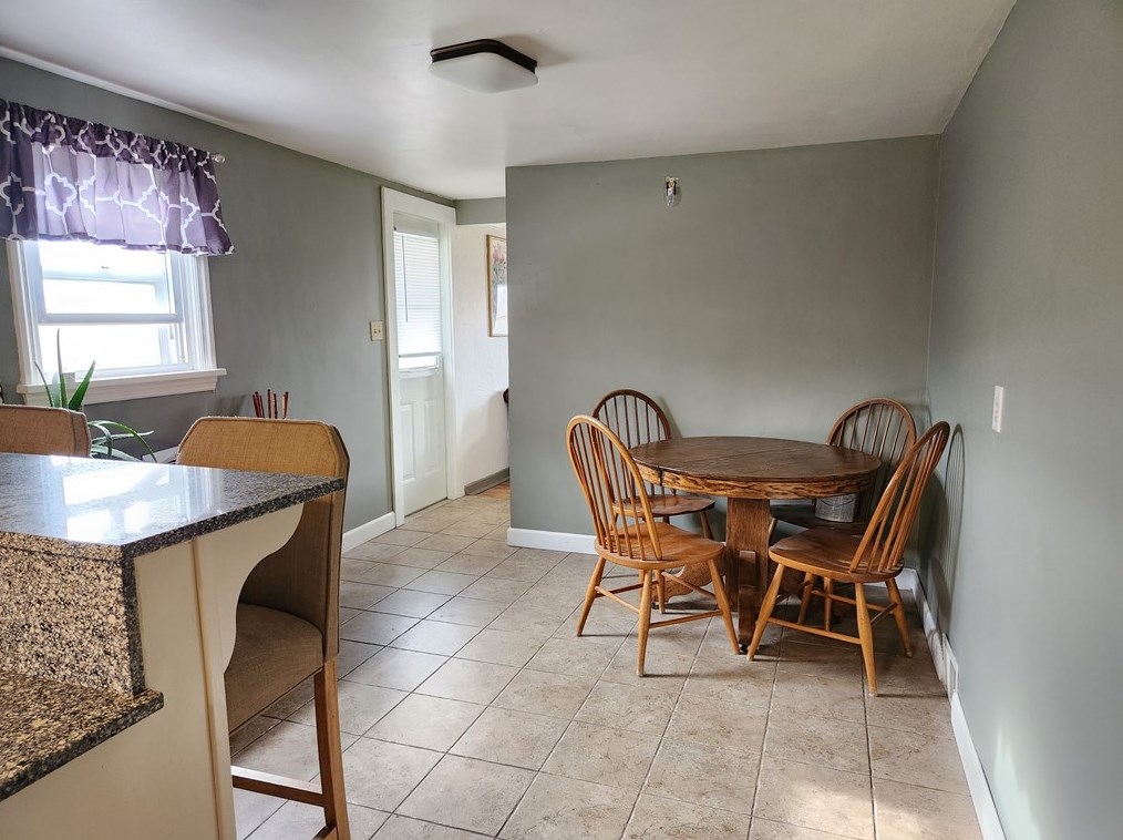 1609 Pine St, Greensburg PA  15601-5443 exterior