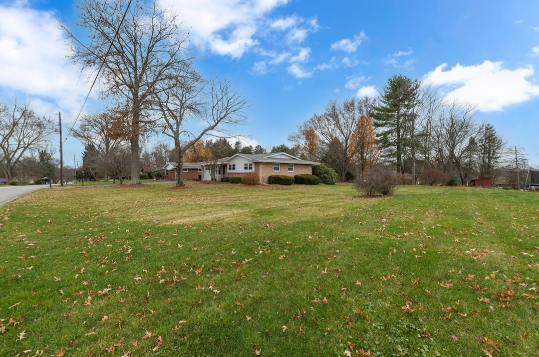 131 Wanda St, Beaver Falls, PA 15010