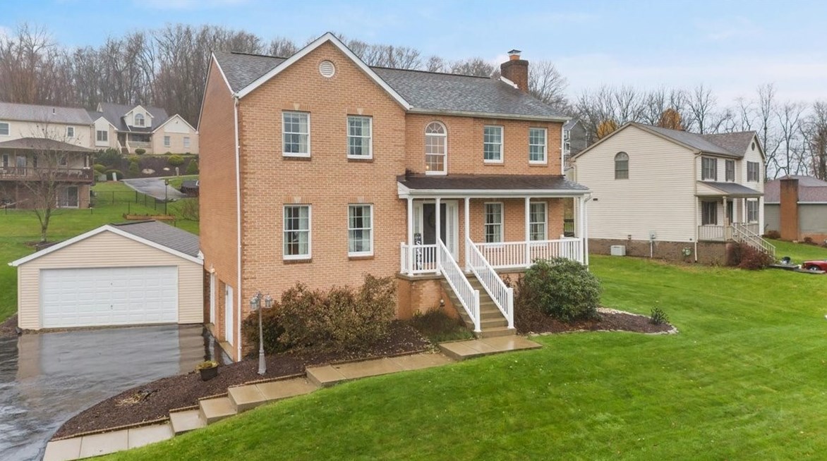 105 Adella Ct, Jeannette, PA 15644