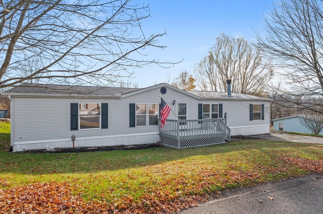 118 Mary Lynn, Valencia, PA 16059
