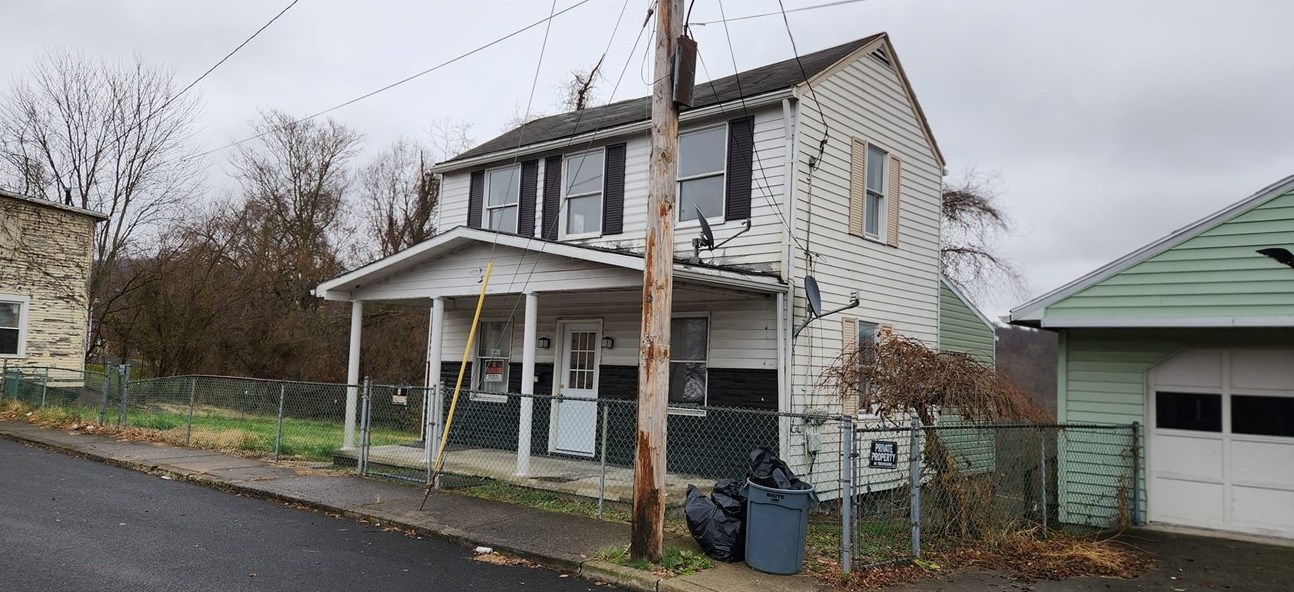 311 Cadwallader St, West Brownsville, PA 15417-2036