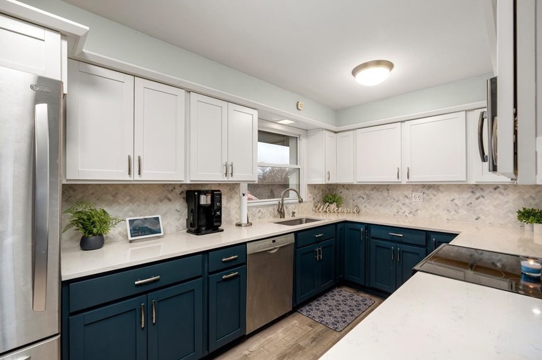 129 Claridge Dr, Moon Twp PA  15108-3281 exterior