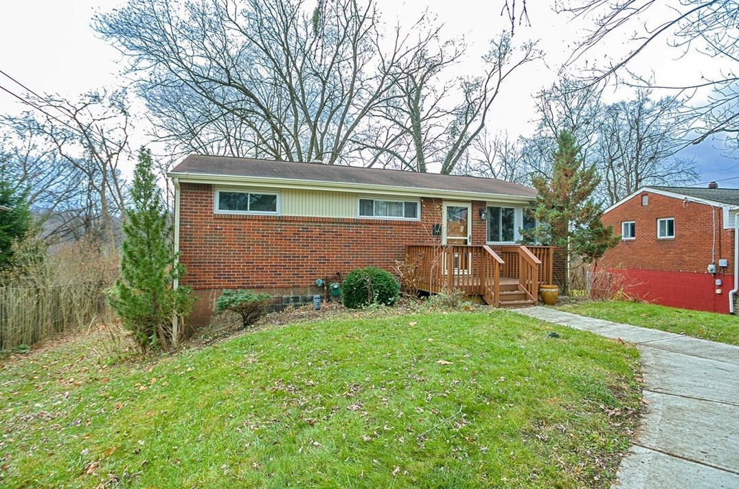 733 Cottonwood Dr, Monroeville, PA 15146-1103