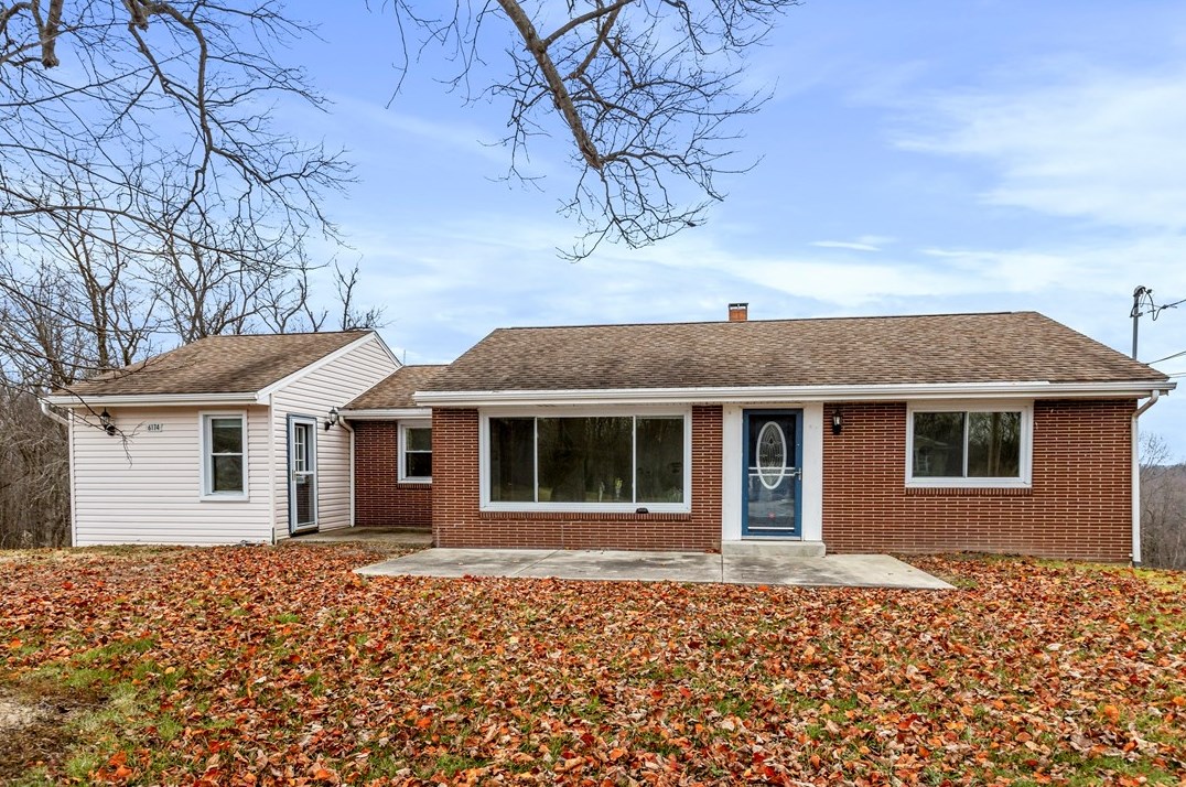 6174 Tuscarawas Rd, Industry, PA 15052