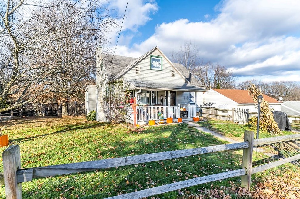 1806 W 9th St, Beaver Falls, PA 15010