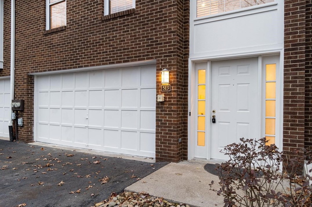 513 Lakewood Dr, Monroeville, PA 15146-1851