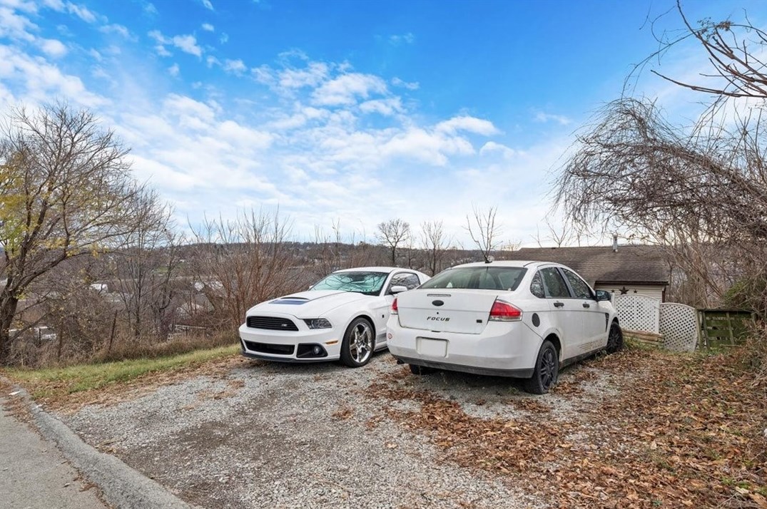 387 Wylie Ave, Washington PA 15301-2251 exterior