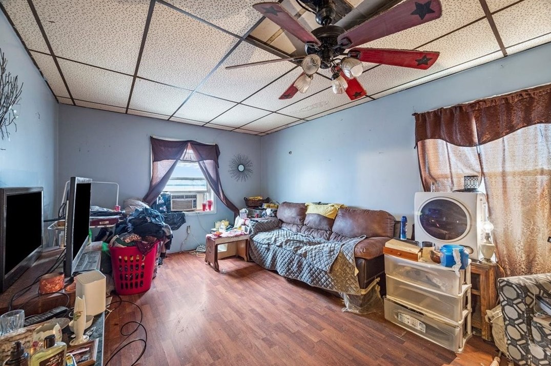 387 Wylie Ave, Washington PA 15301-2251 exterior