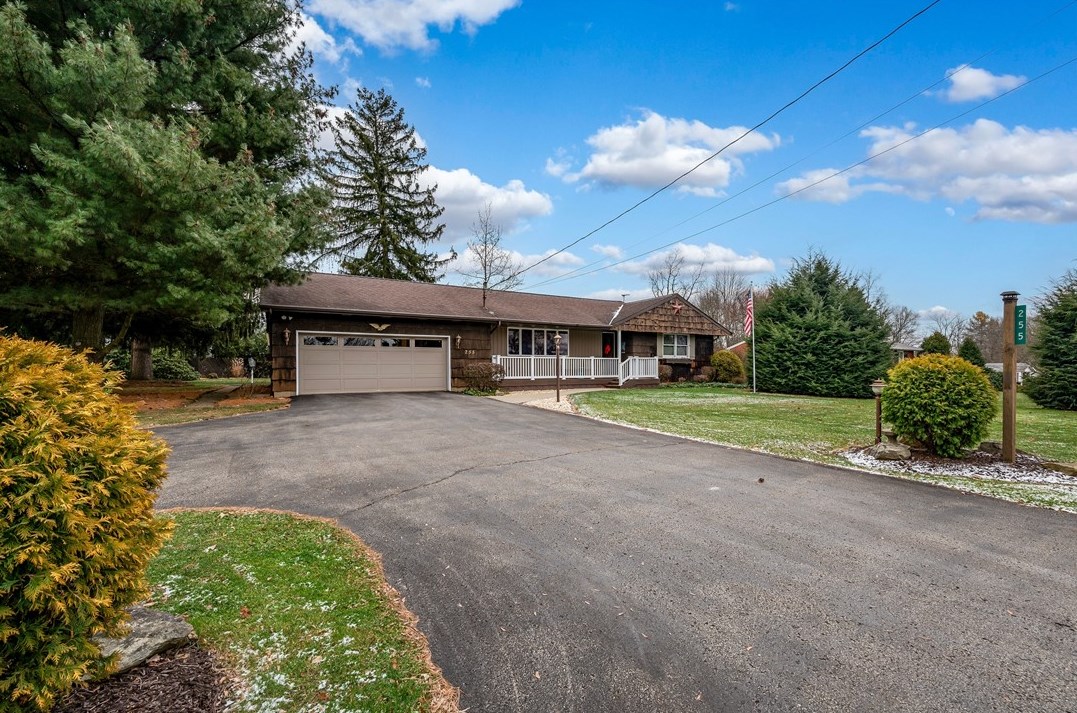 255 Thelma Dr, Saxonburg, PA 16056-9539