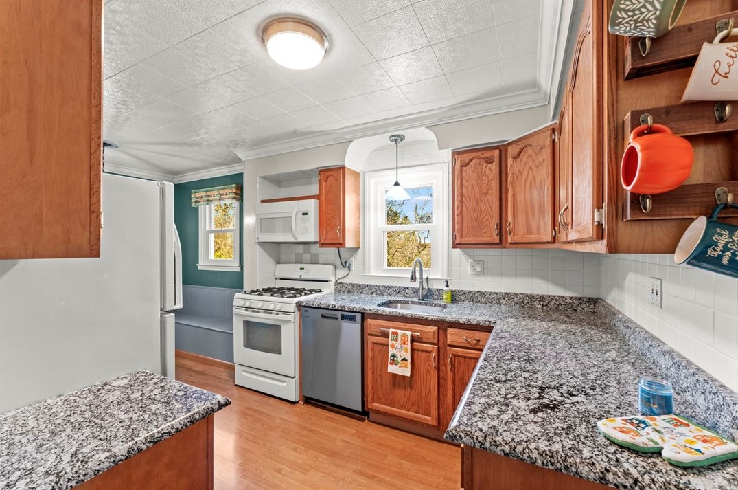 3124 Ridgeway Dr, Library, PA 15129-9445