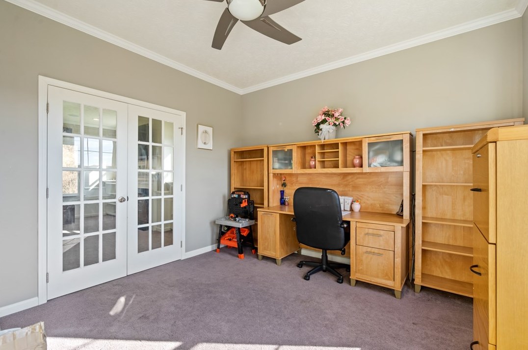 216 Country Barn Rd, Houston PA  15342-1074 exterior