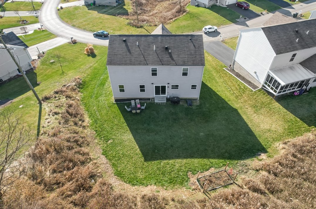 216 Country Barn Rd, Houston PA  15342-1074 exterior