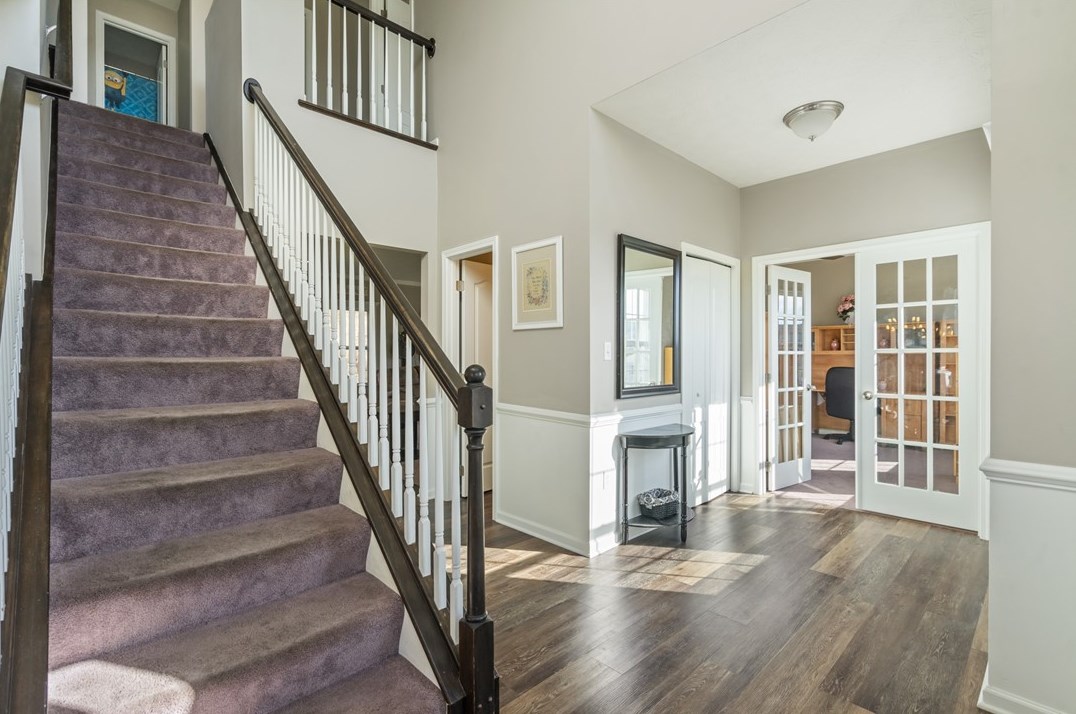 216 Country Barn Rd, Houston PA  15342-1074 exterior