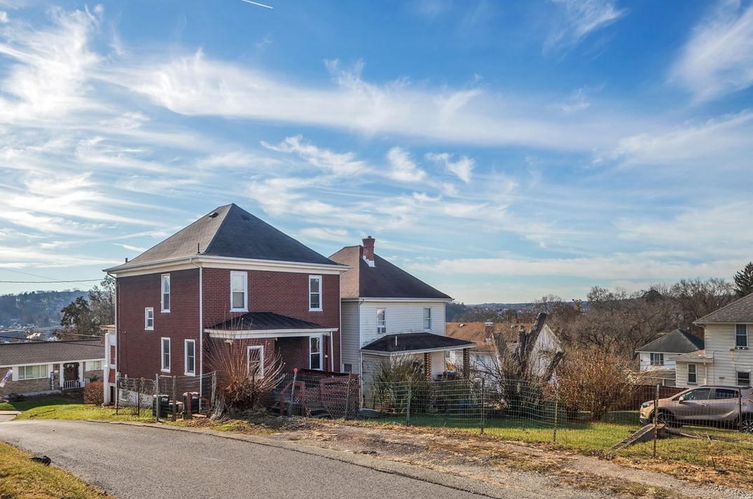 111 Smithfield St, Canonsburg, PA 15317-1708