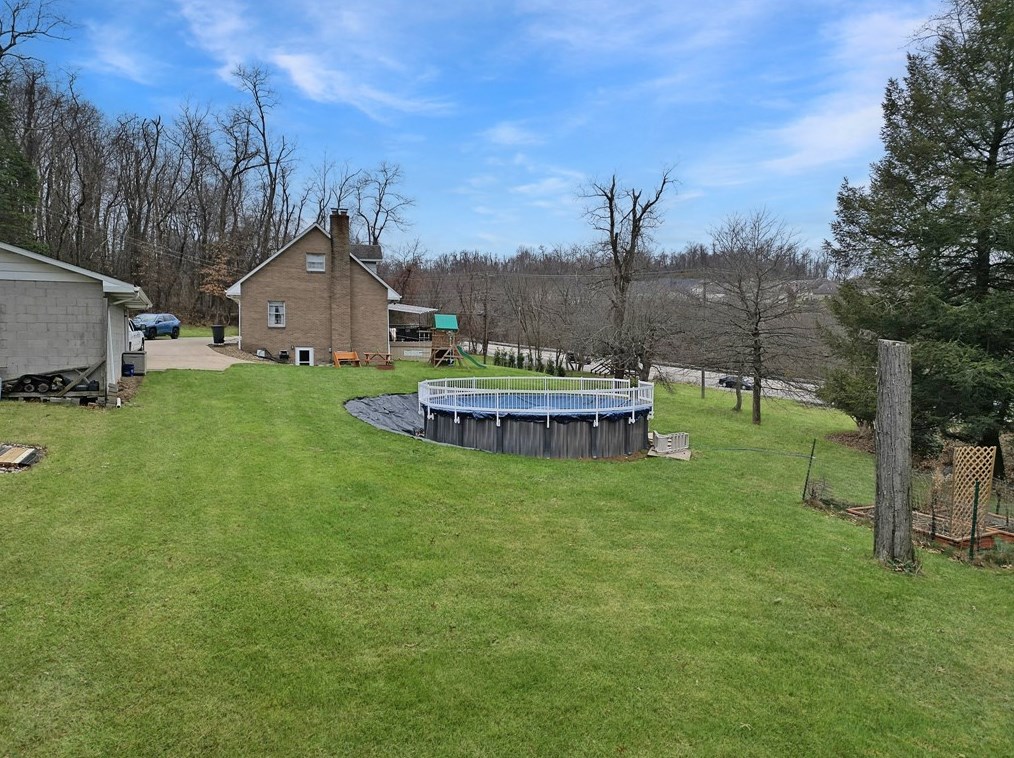 5 Neill Dr North, Canonsburg, PA 15317