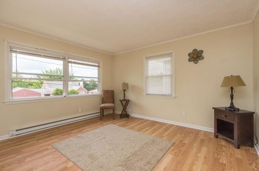 2902 20th St Ext ##2, Beaver Falls, PA 15010