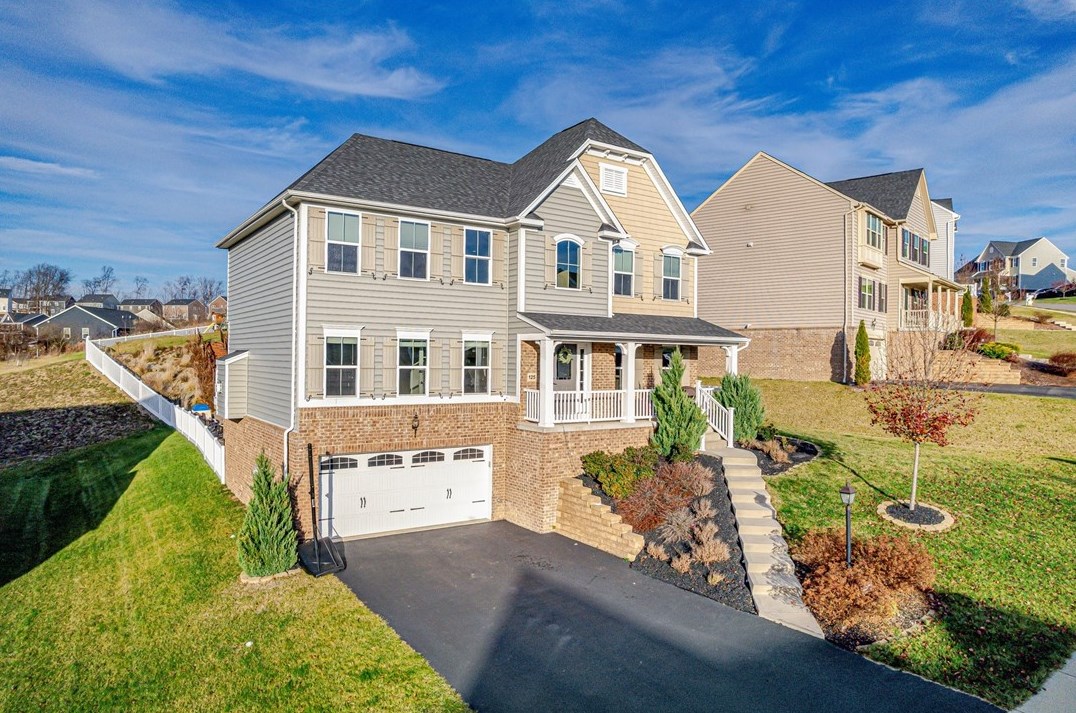125 Saddle Ridge Dr North, Noblestown, PA 15071