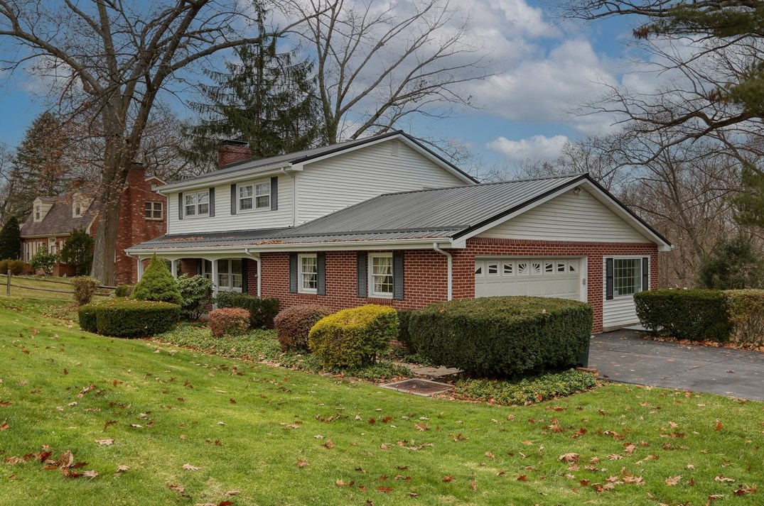 307 Grove St, New Brighton, PA 15066