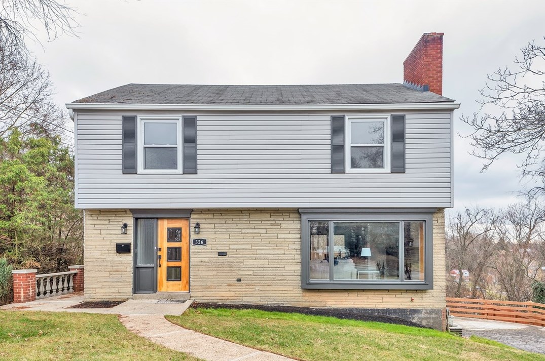 326 Wilson Dr, Pittsburgh, PA 15235-1738