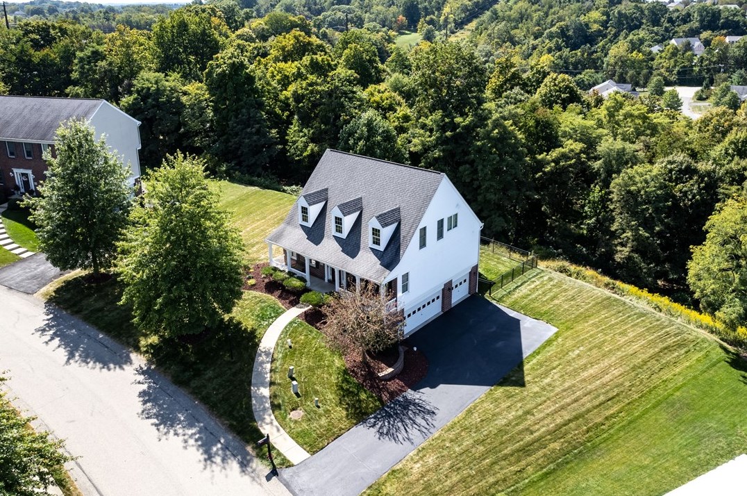 213 Molly Dr, Canonsburg, PA 15317