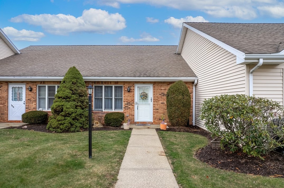 103 Hemlock Ct, Saxonburg, PA 16056-2209
