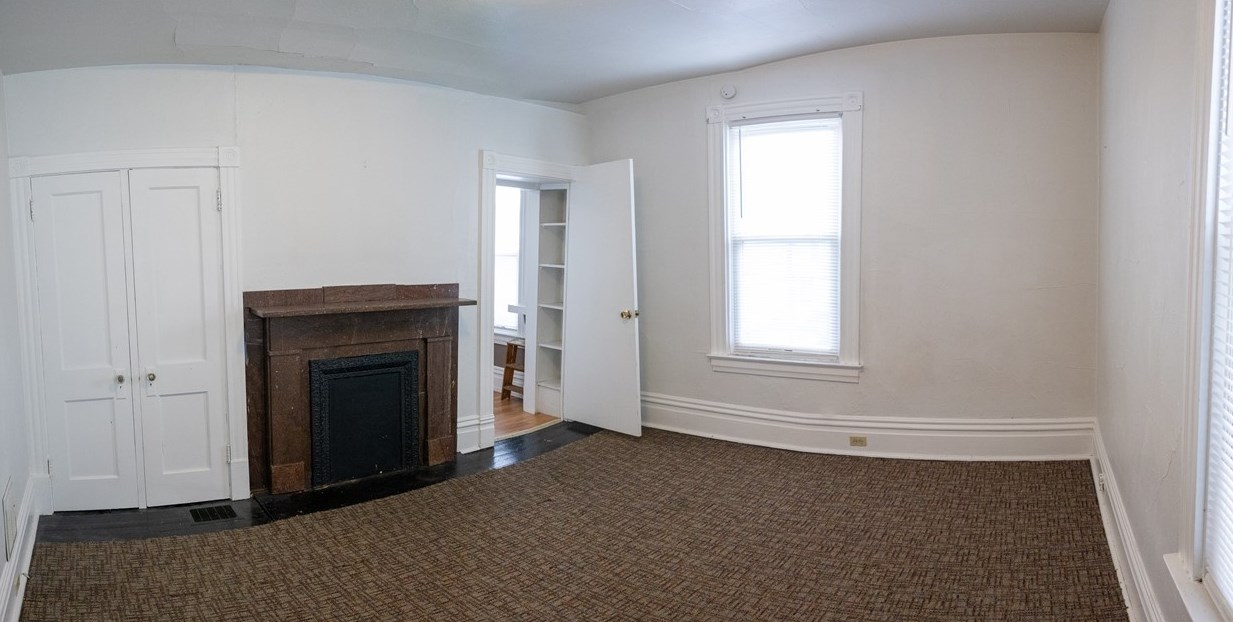 124 1st St, Pittsburgh PA 15215-2938 exterior