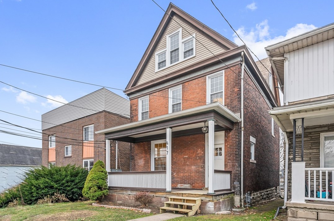 417 Mercer St, Turtle Creek, PA 15145-1648